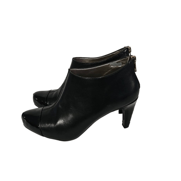 Easy Spirit Women's Size 7 Zip Up Bootie Heels Black Faux Patent Leather - Picture 3 of 9